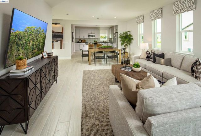 917 More Lane 1305, Morgan Hill, CA 95037