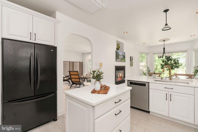 143 EDGEMONT CIR, Locust Grove, VA 22508
