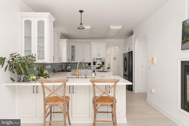 143 EDGEMONT CIR, Locust Grove, VA 22508