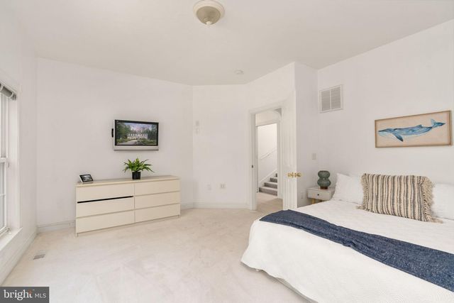 143 EDGEMONT CIR, Locust Grove, VA 22508