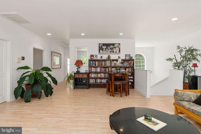 143 EDGEMONT CIR, Locust Grove, VA 22508