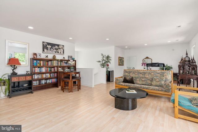 143 EDGEMONT CIR, Locust Grove, VA 22508