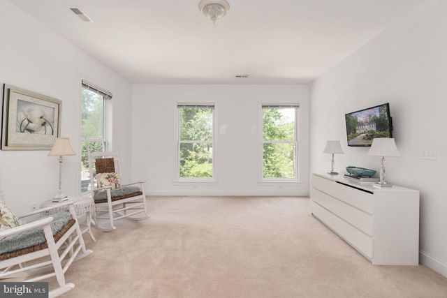 143 EDGEMONT CIR, Locust Grove, VA 22508
