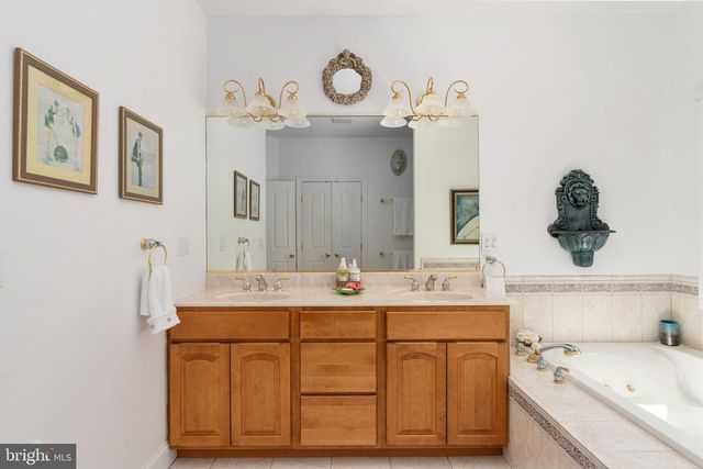 143 EDGEMONT CIR, Locust Grove, VA 22508