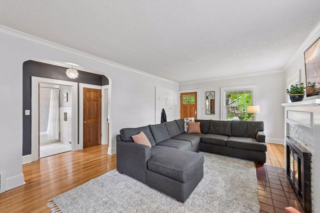 5148 Upton Avenue S, Minneapolis, MN 55410