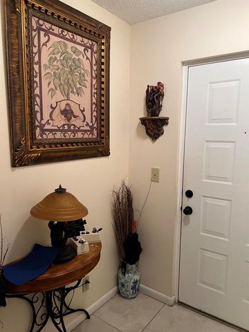 14888 WEDGEFIELD Drive 207, Delray Beach, FL 33446