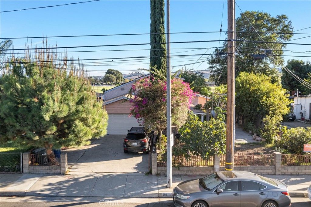 698 W Phillips, Pomona, CA 91766 — exterior