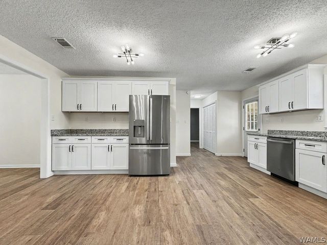 11441 Pat McGee Dr, Cottondale, AL 35453