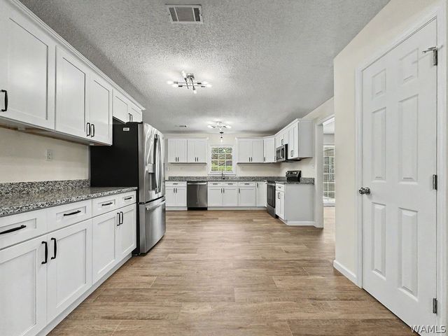 11441 Pat McGee Dr, Cottondale, AL 35453