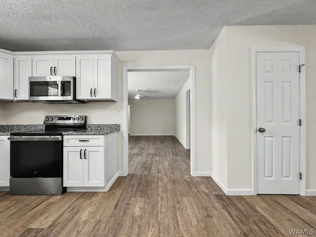 11441 Pat McGee Dr, Cottondale, AL 35453