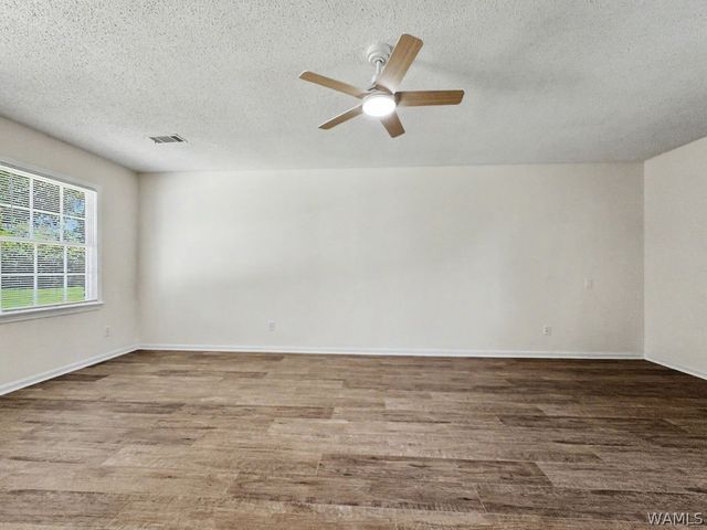 11441 Pat McGee Dr, Cottondale, AL 35453