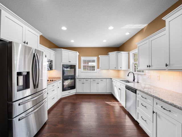 650 Dixie Bee Rd, Clarksville, TN 37043