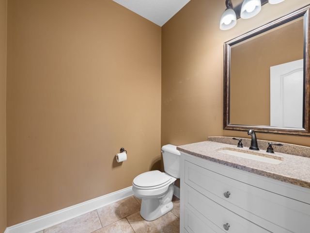 650 Dixie Bee Rd, Clarksville, TN 37043