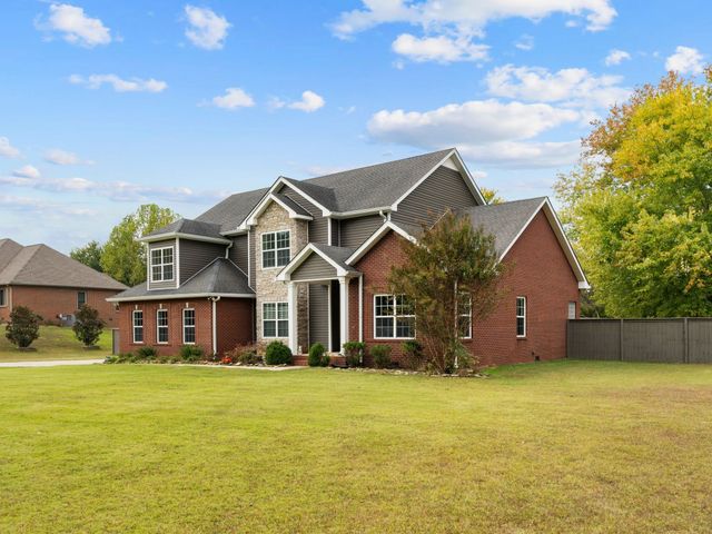 650 Dixie Bee Rd, Clarksville, TN 37043