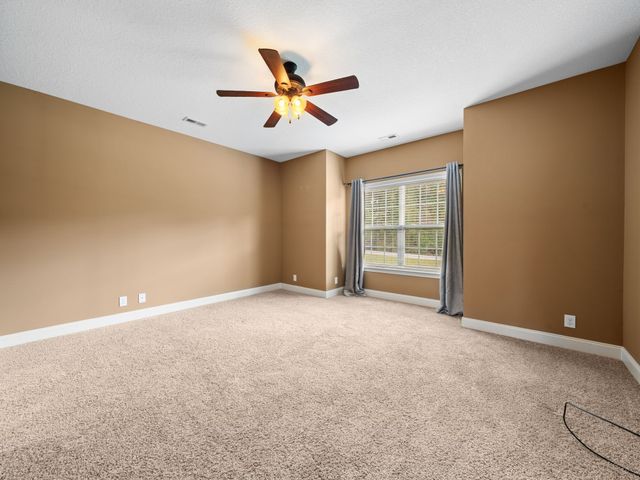 650 Dixie Bee Rd, Clarksville, TN 37043