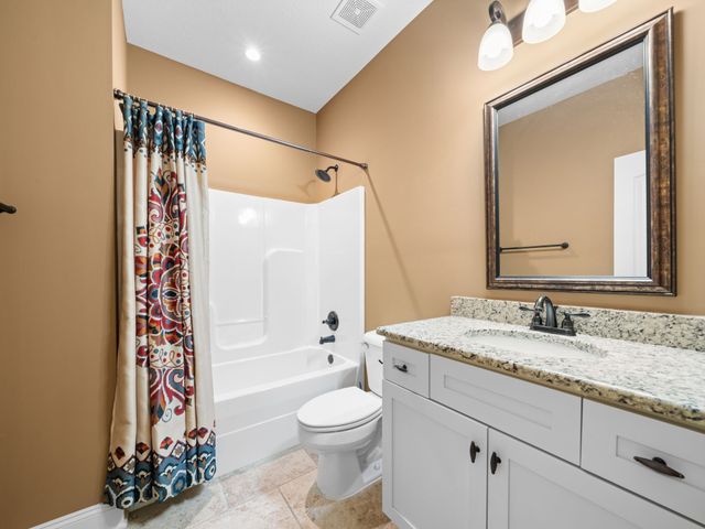 650 Dixie Bee Rd, Clarksville, TN 37043