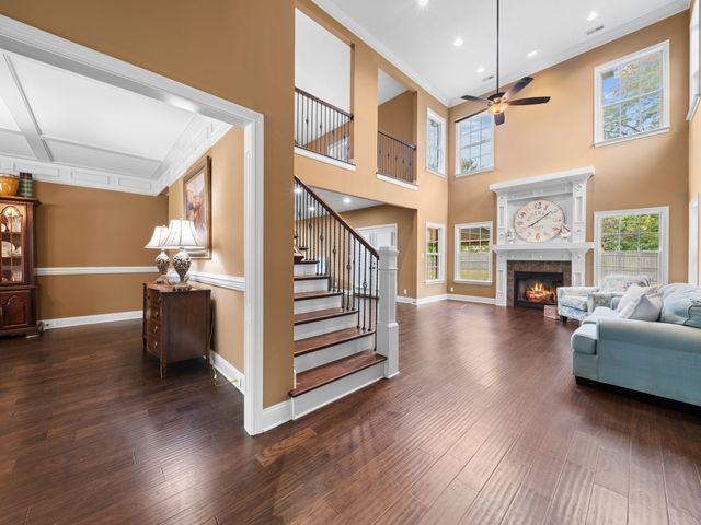 650 Dixie Bee Rd, Clarksville, TN 37043