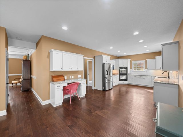 650 Dixie Bee Rd, Clarksville, TN 37043