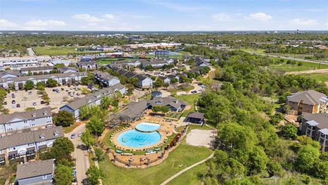 1725 Harvey Mitchell Parkway 126, College Station, TX 77840