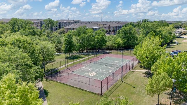 1725 Harvey Mitchell Parkway 126, College Station, TX 77840