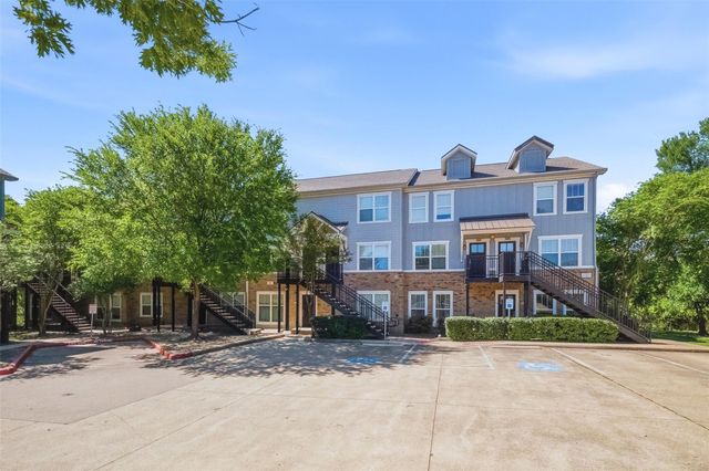 1725 Harvey Mitchell Parkway 126, College Station, TX 77840