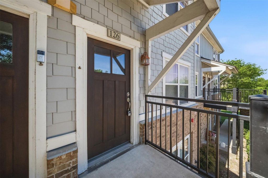 1725 Harvey Mitchell Parkway 126, College Station, TX 77840