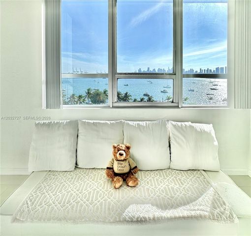1500 Bay Road 820S, Miami Beach, FL 33139