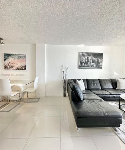 1500 Bay Road 820S, Miami Beach, FL 33139