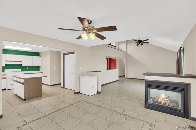 35 Sunset Court, Hudson, CO 80642