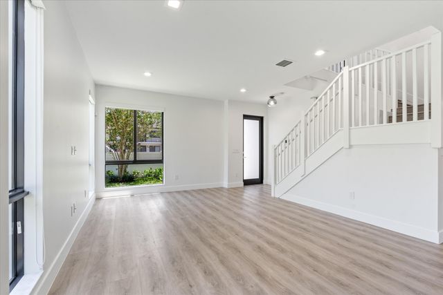 341 SW 16th Court, Fort Lauderdale, FL 33315