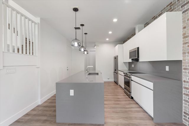 341 SW 16th Court, Fort Lauderdale, FL 33315