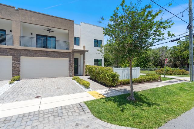 341 SW 16th Court, Fort Lauderdale, FL 33315