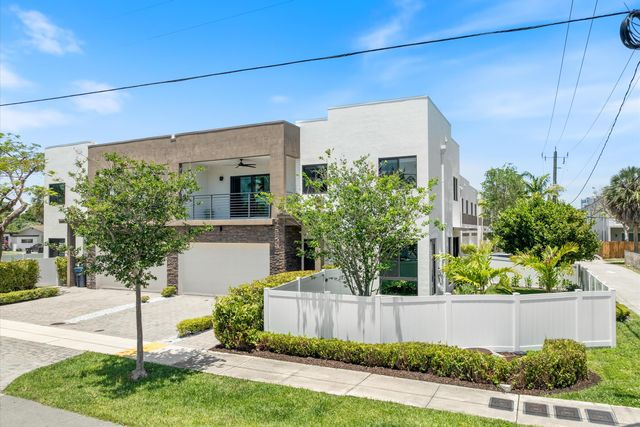341 SW 16th Court, Fort Lauderdale, FL 33315