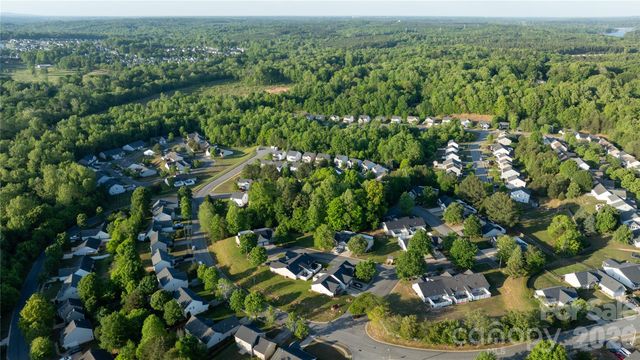 317 Ashton Bluff Circle, Mount Holly, NC 28120