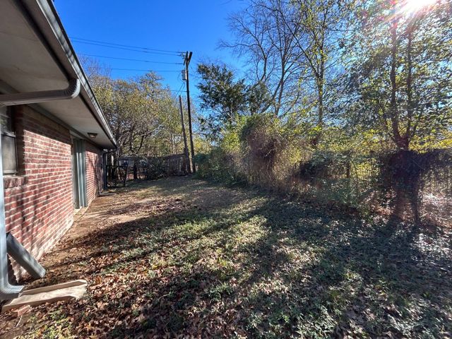 928 Vz County Road 3828, Wills Point, TX 75169