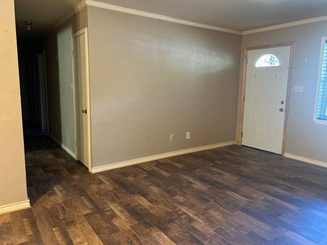 928 Vz County Road 3828, Wills Point, TX 75169