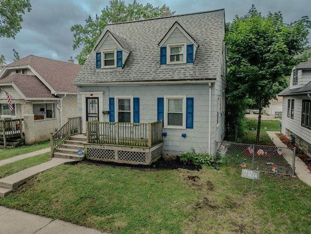 4429 N 56th STREET, Milwaukee, WI 53218