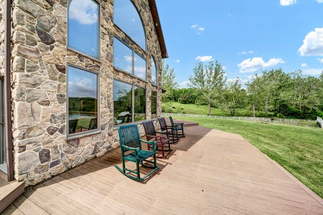 42 May Hollow Road, Tollesboro, KY 41189