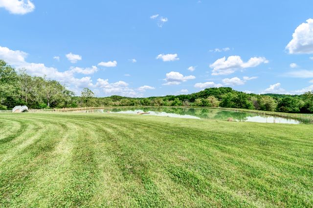 42 May Hollow Road, Tollesboro, KY 41189