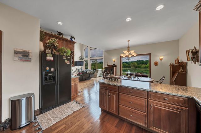 42 May Hollow Road, Tollesboro, KY 41189