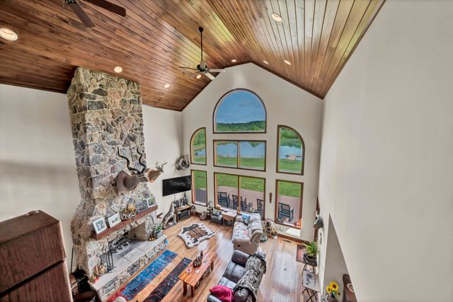 42 May Hollow Road, Tollesboro, KY 41189