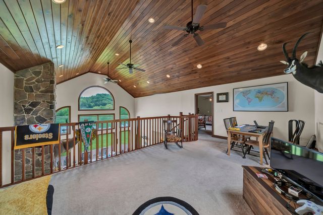 42 May Hollow Road, Tollesboro, KY 41189