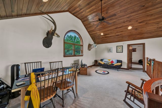 42 May Hollow Road, Tollesboro, KY 41189