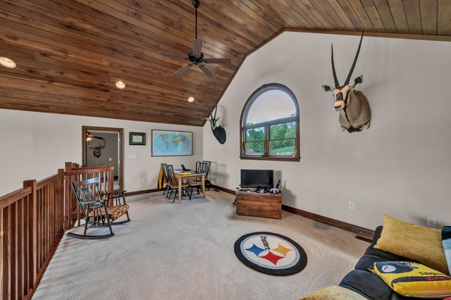 42 May Hollow Road, Tollesboro, KY 41189