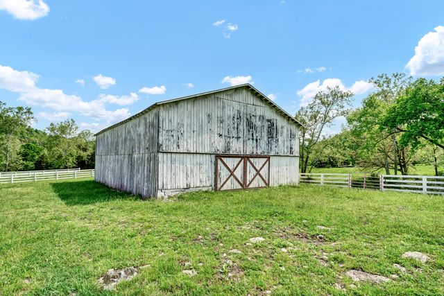 42 May Hollow Road, Tollesboro, KY 41189