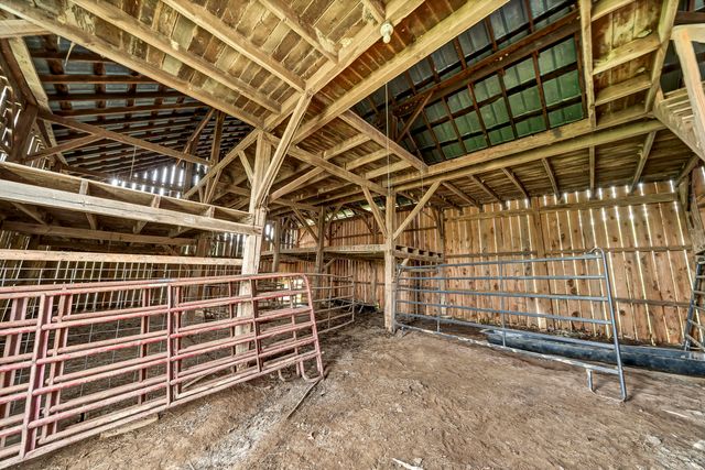 42 May Hollow Road, Tollesboro, KY 41189