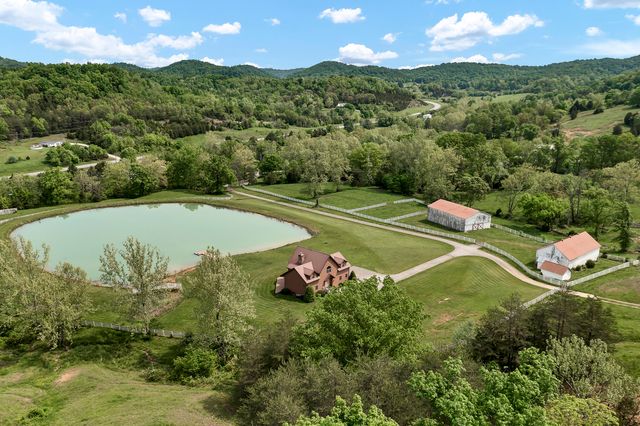 42 May Hollow Road, Tollesboro, KY 41189