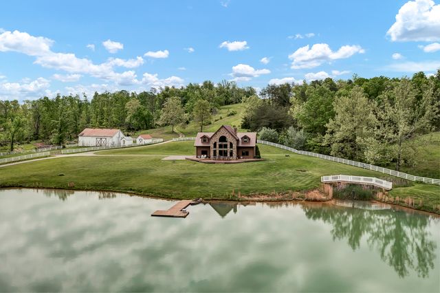 42 May Hollow Road, Tollesboro, KY 41189