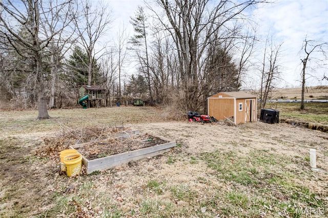 1140 Brooklane Drive, Carrollton, IL 62016