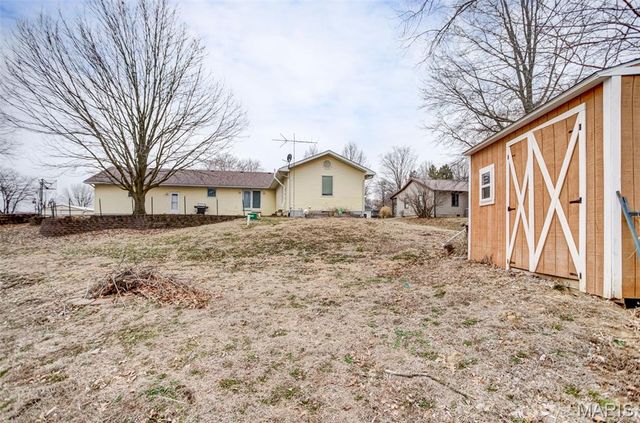 1140 Brooklane Drive, Carrollton, IL 62016